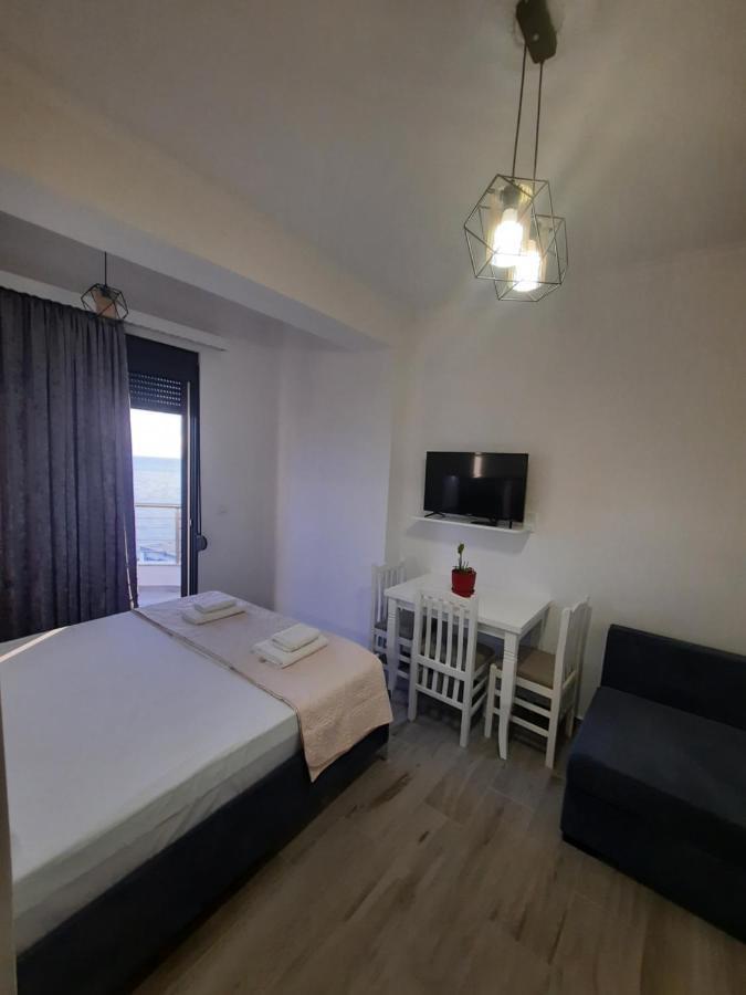 Nora'S Guesthouse Sarande Ngoại thất bức ảnh