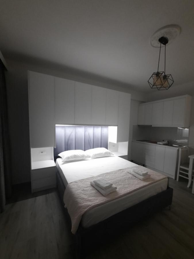 Nora'S Guesthouse Sarande Ngoại thất bức ảnh