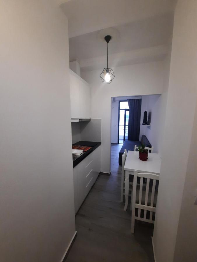 Nora'S Guesthouse Sarande Ngoại thất bức ảnh