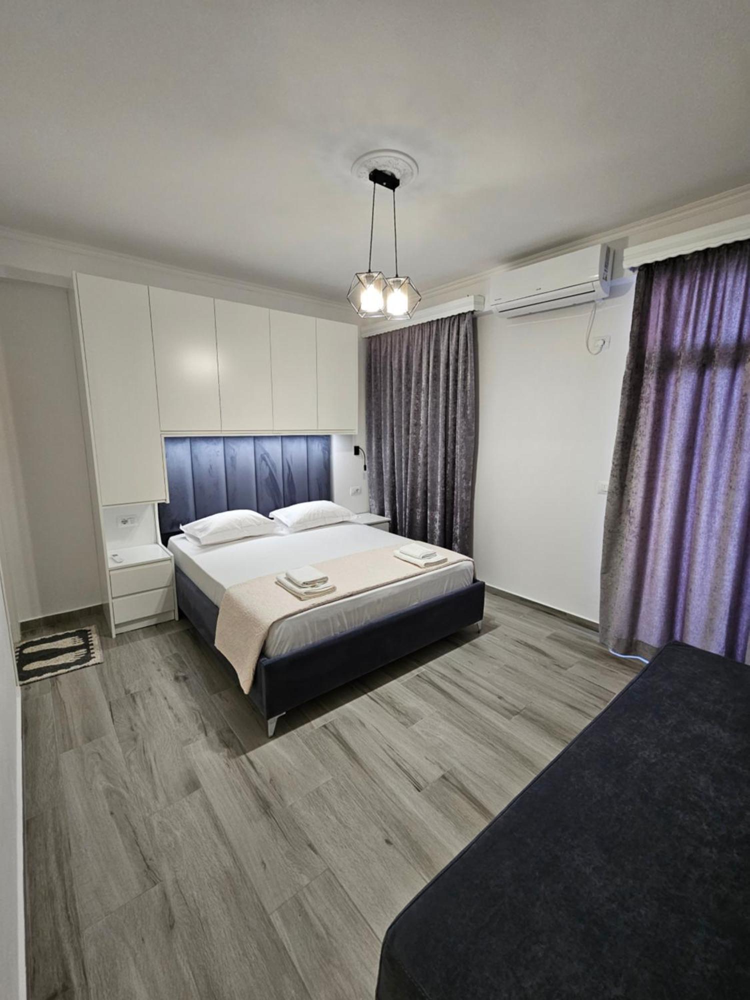 Nora'S Guesthouse Sarande Ngoại thất bức ảnh