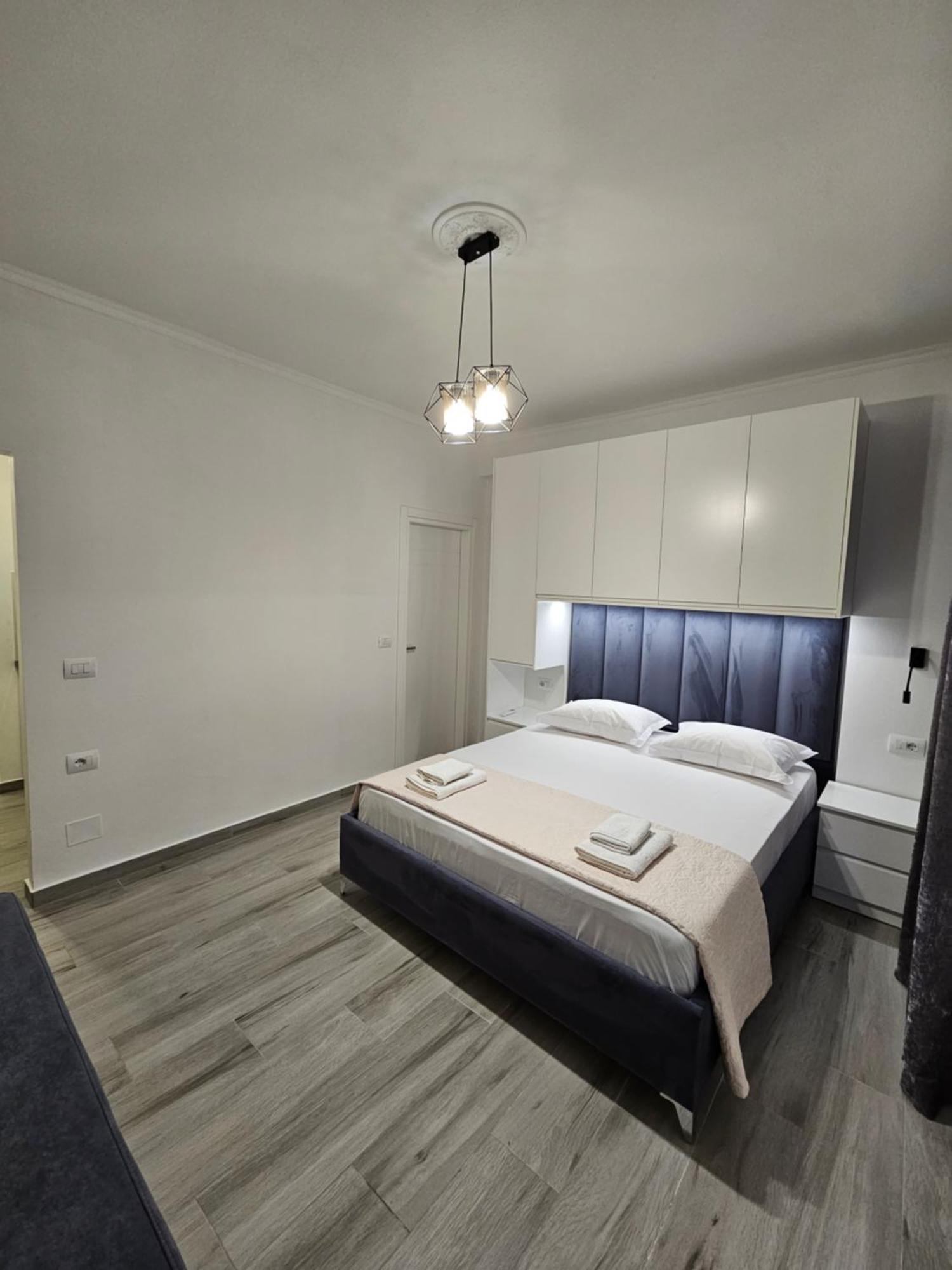Nora'S Guesthouse Sarande Ngoại thất bức ảnh
