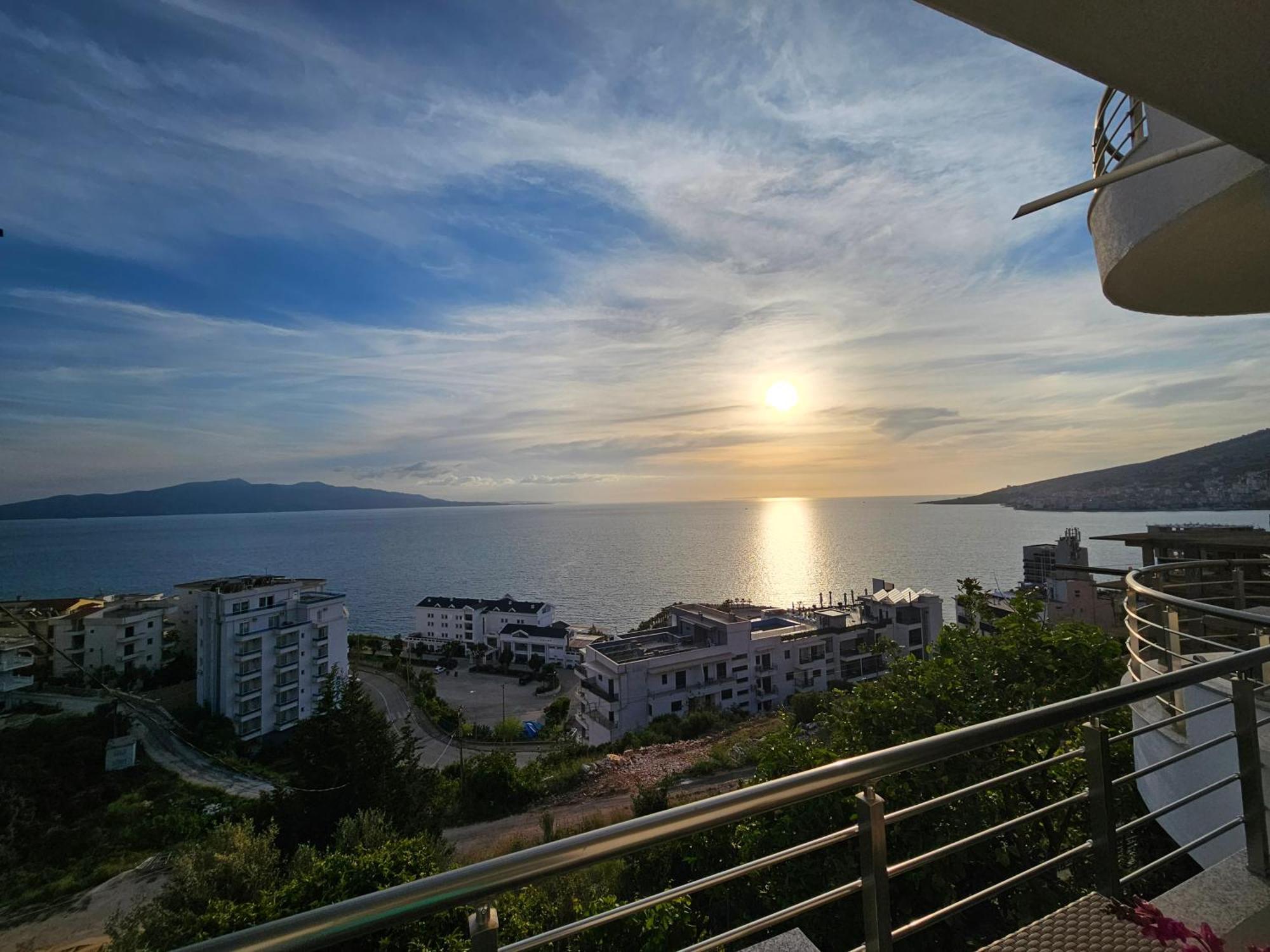 Nora'S Guesthouse Sarande Ngoại thất bức ảnh