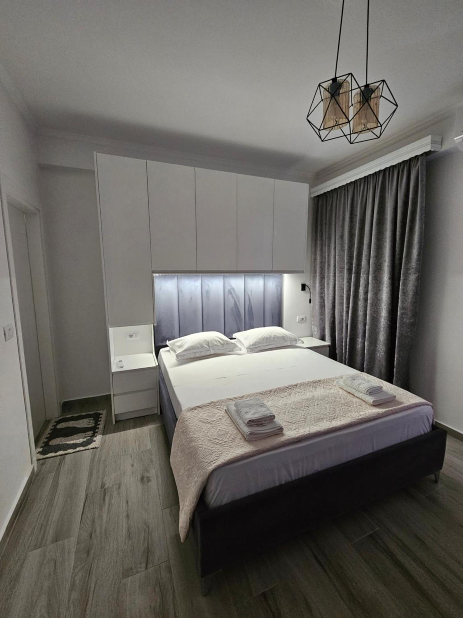 Nora'S Guesthouse Sarande Ngoại thất bức ảnh